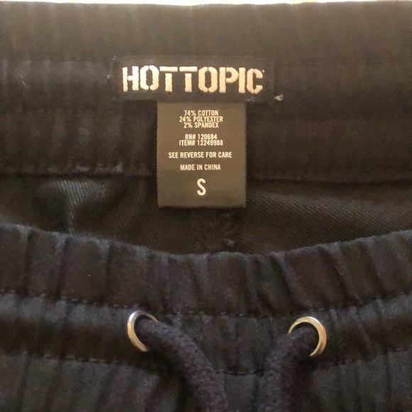 Hot topic black skinny cargo style Pants man’s size S ! - Picture 2 of 7